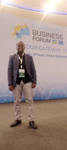 d8738369-2350-47e8-88ee-41f459919ba2